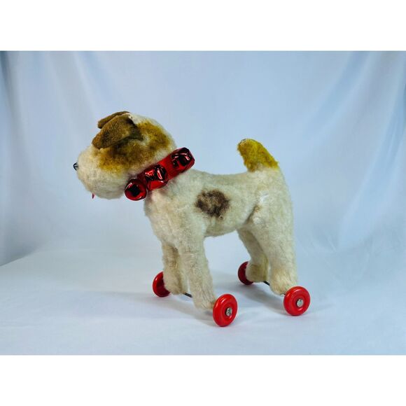 VINTAGE WIRE FOX TERRIER DOG CHILD'S PULL TOY CLOTH FUR BODY ON WHEELS - Picture 1 of 11